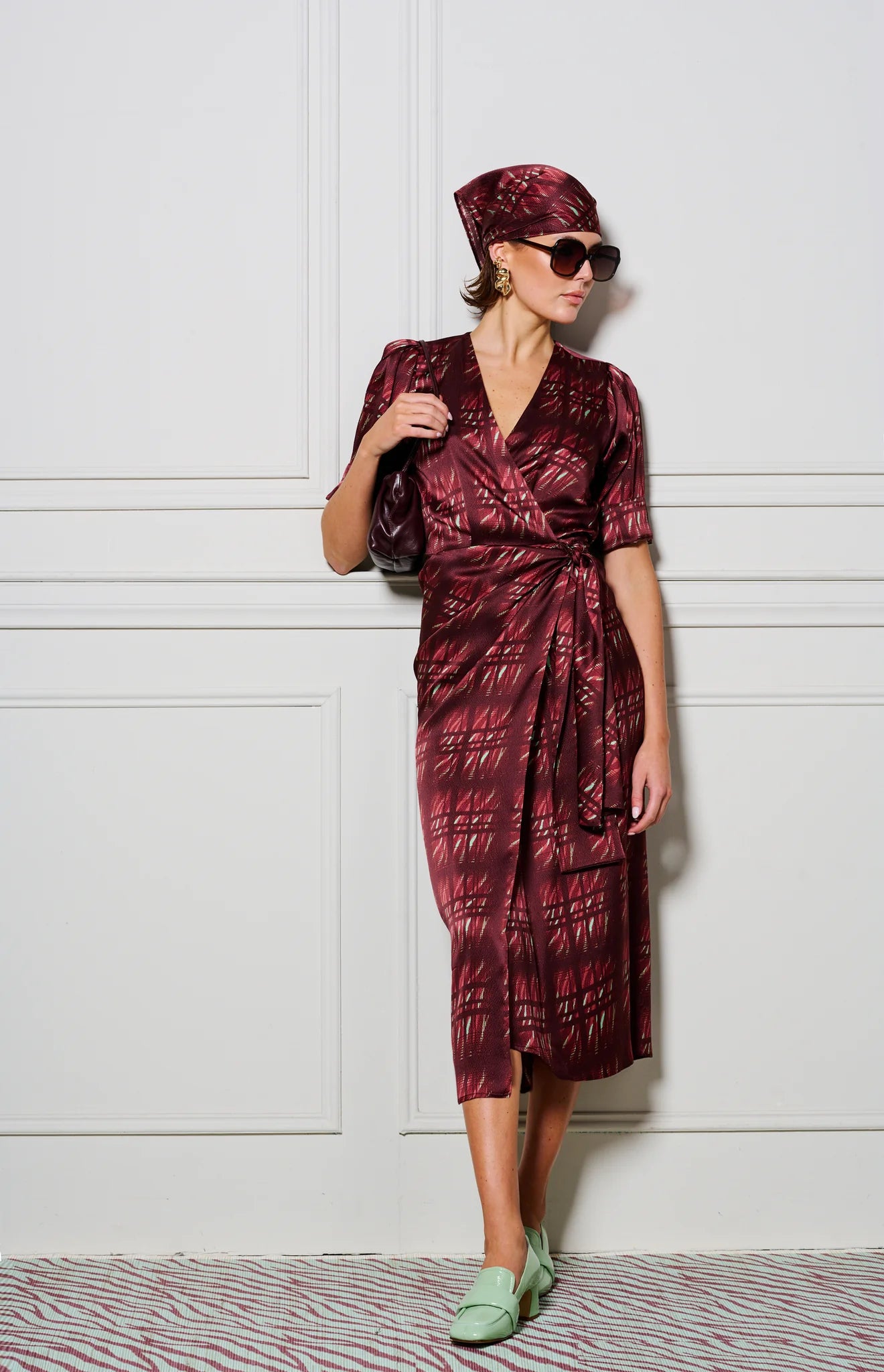 Le Cocktail Print Dress | Burgundy / Mint
