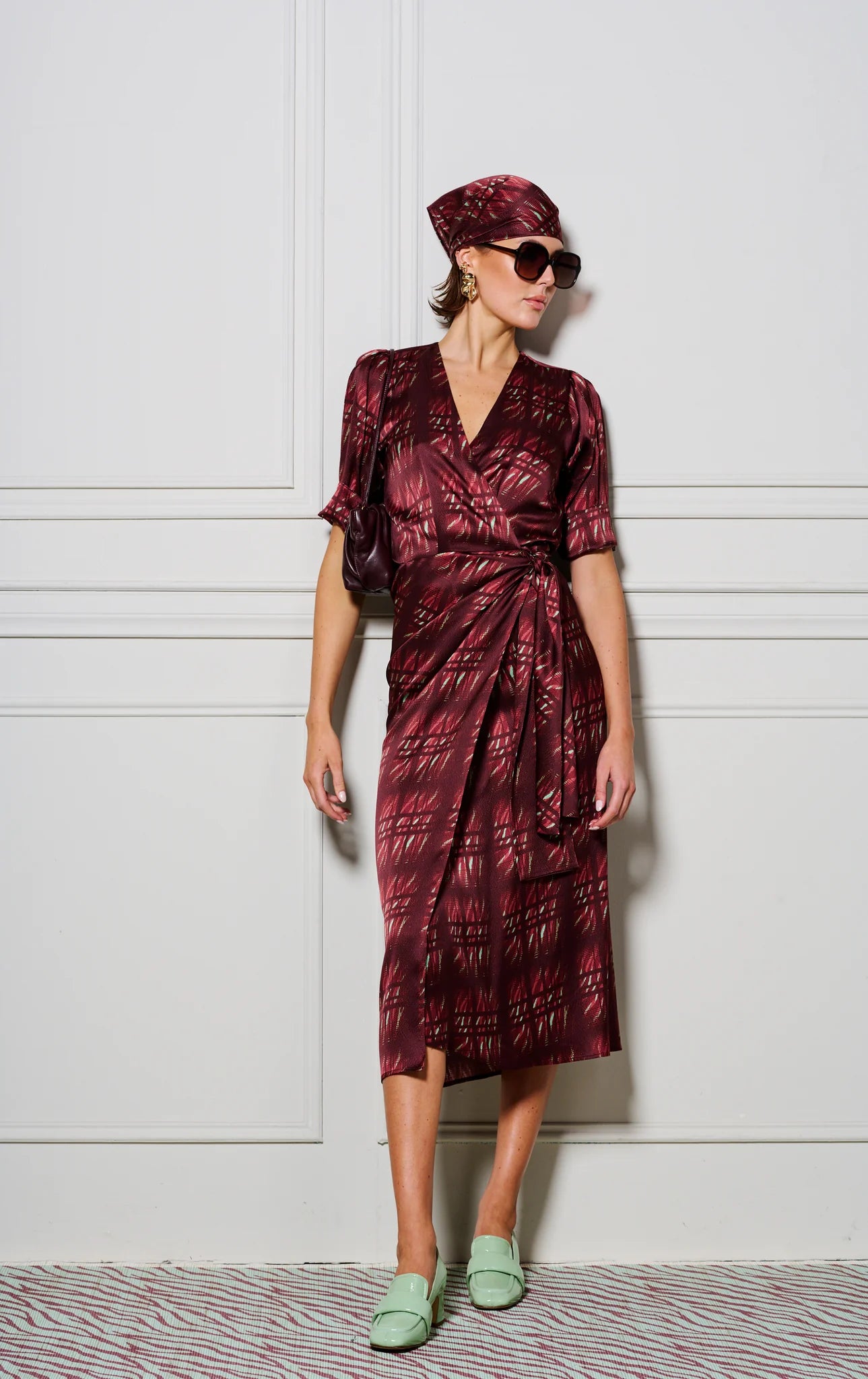 Le Cocktail Print Dress | Burgundy / Mint