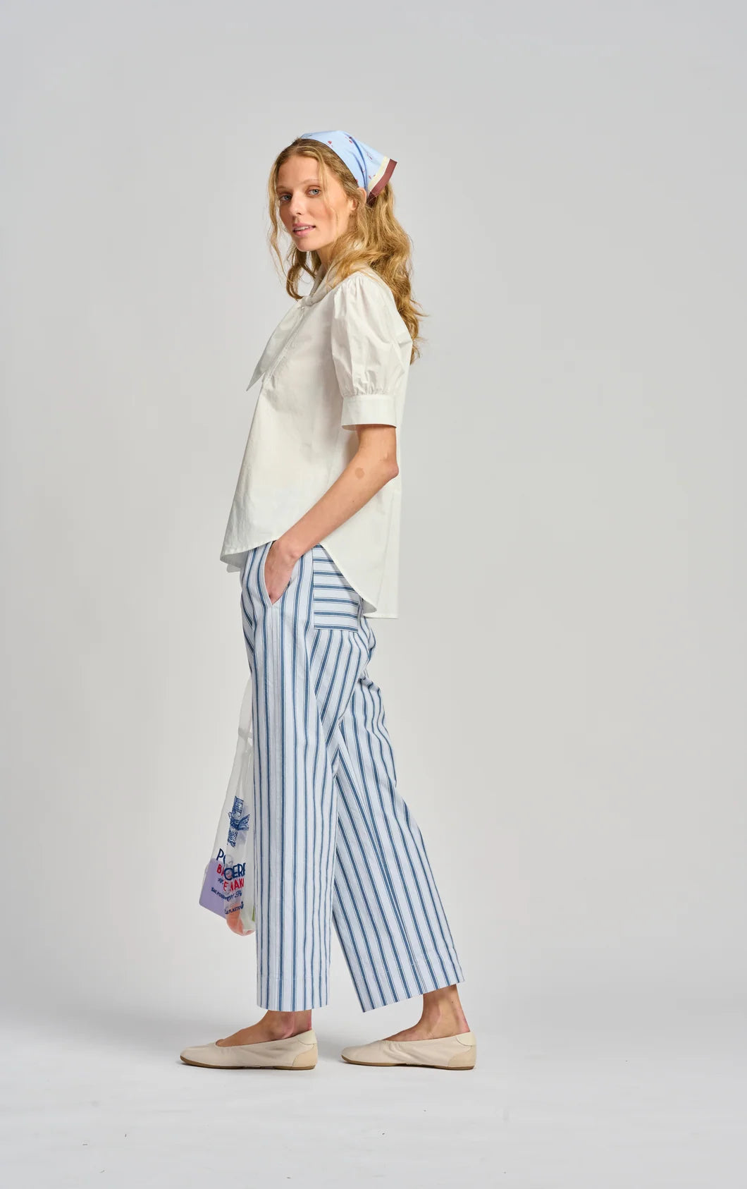 La Barista Tie Neck Tux Shirt | White