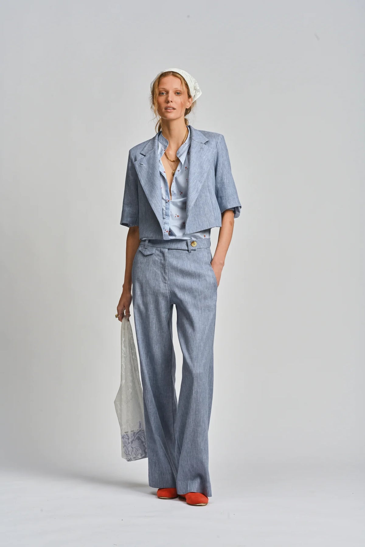 Le Cafe Curtain Rosebud Shirt | Bluebell