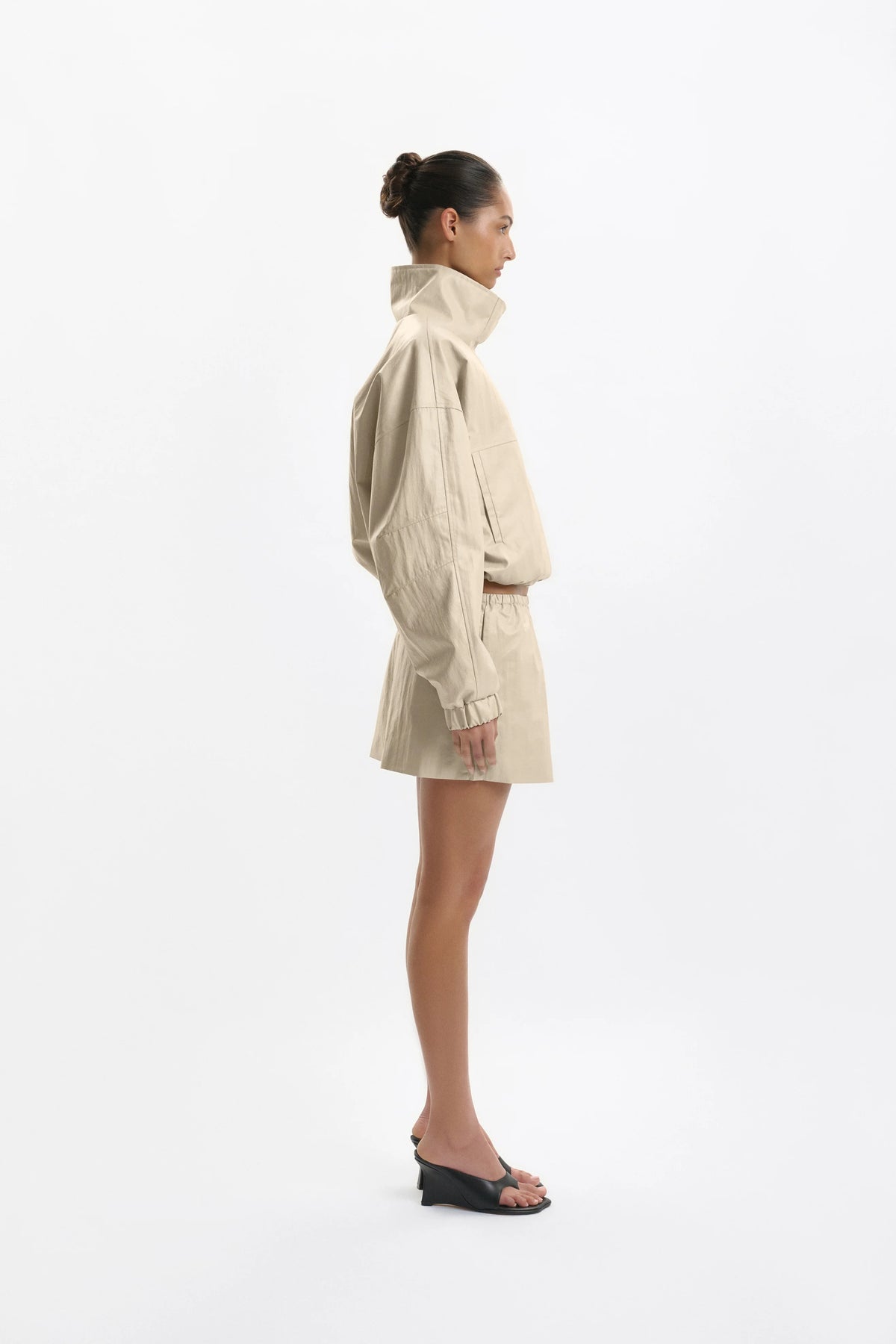 Fangio Bomber | Almond