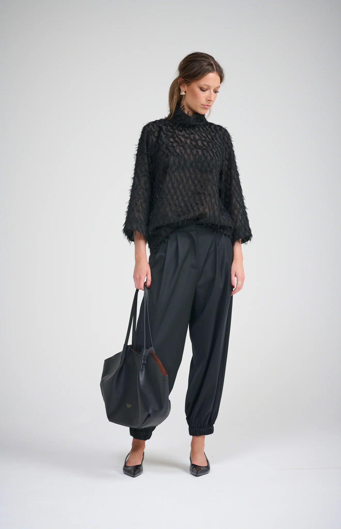 Le Tassel Top (with neck scarf) | Noir