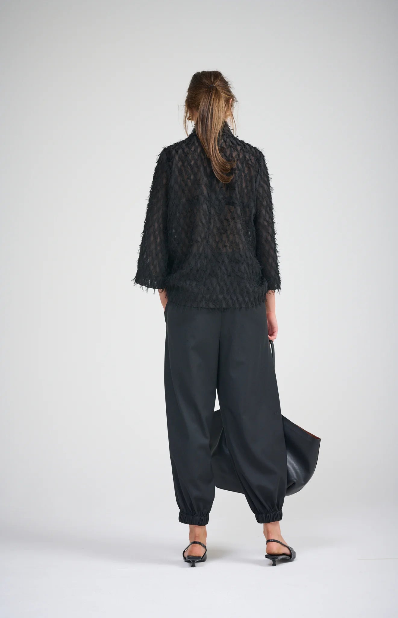 Le Tassel Top (with neck scarf) | Noir