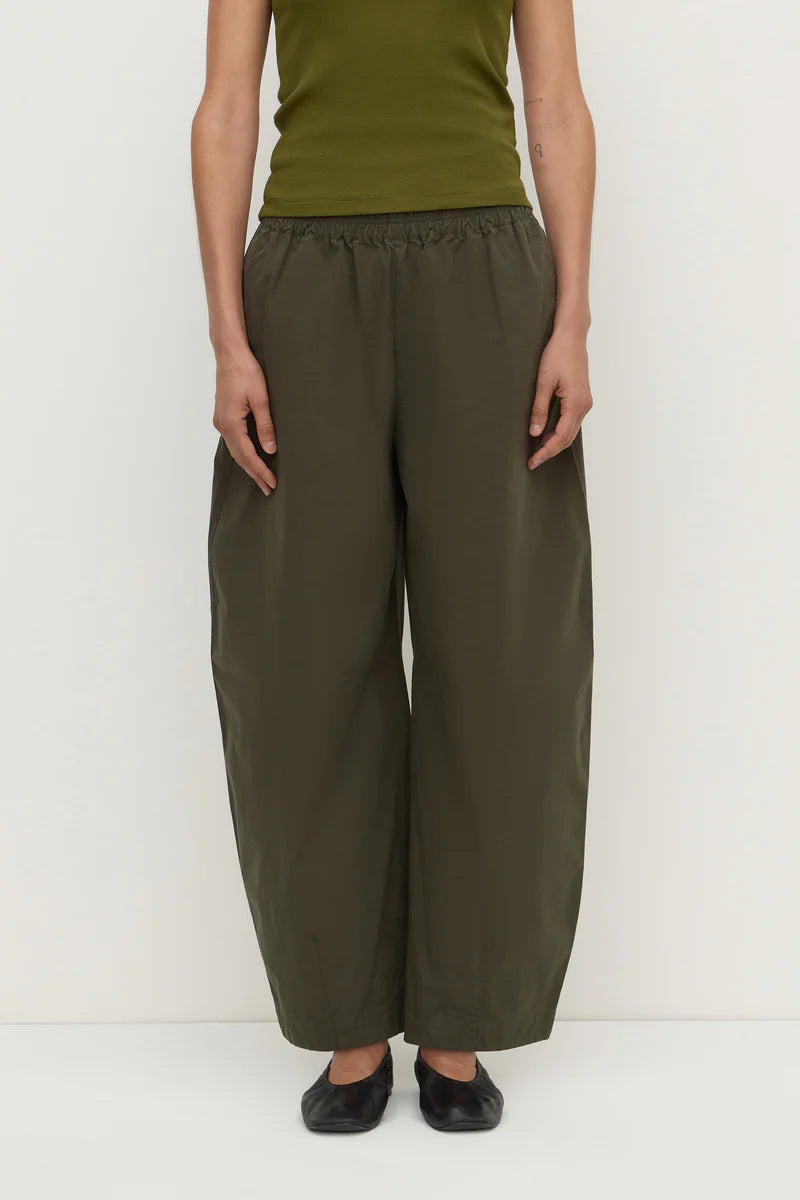 Lola Barrel Pant | Dark Military