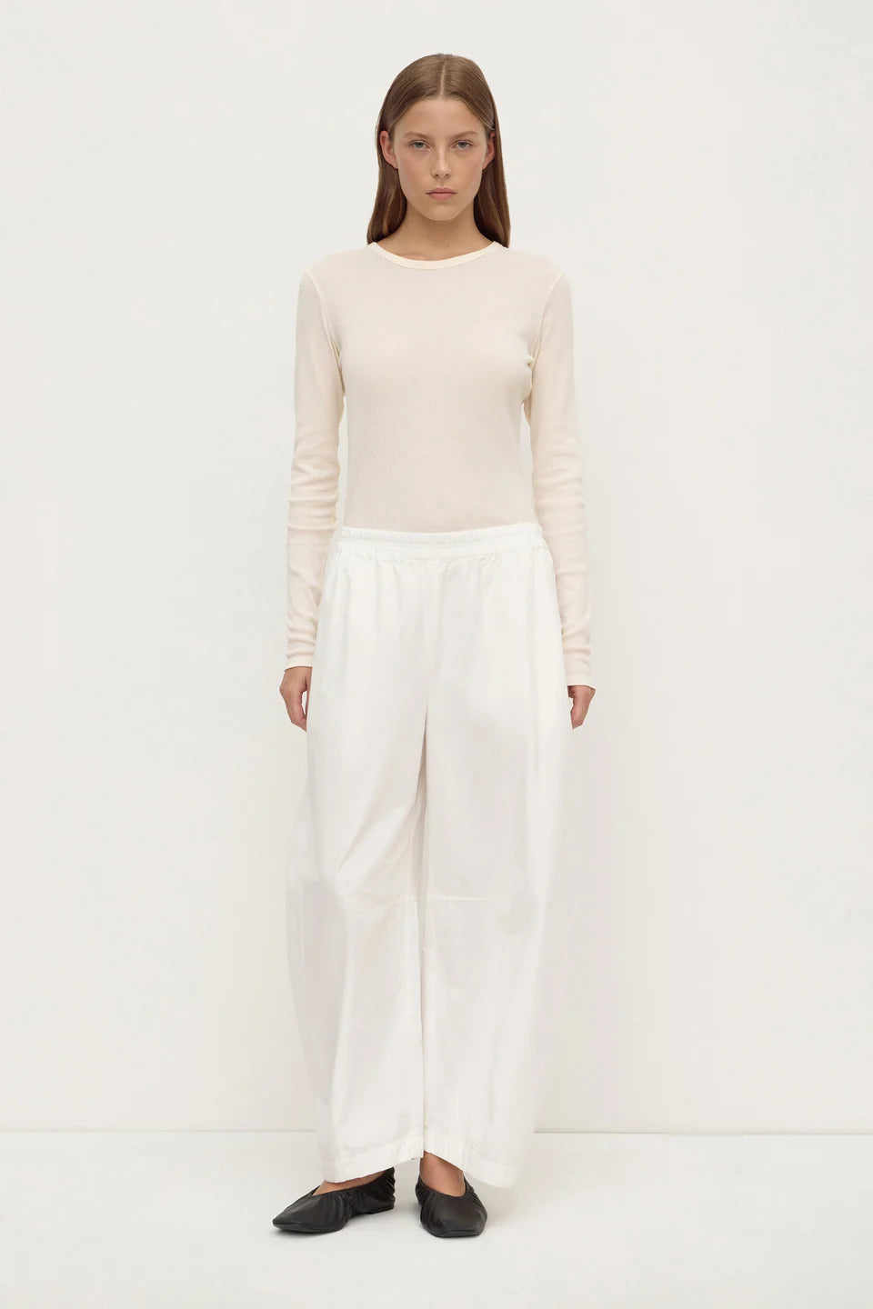 Lola Barrel Pant | White