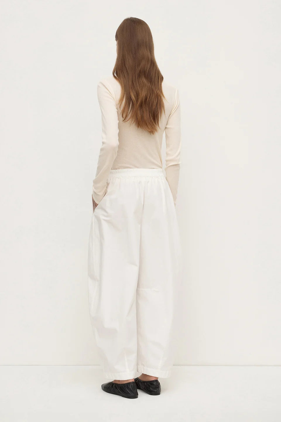 Lola Barrel Pant | White