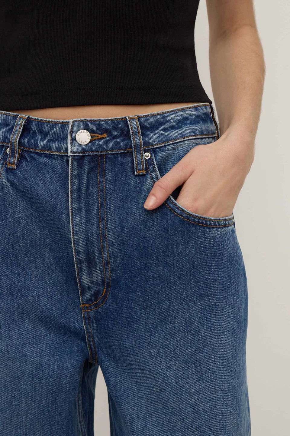 Low Curve Mid Rise Jean | Mid Blue