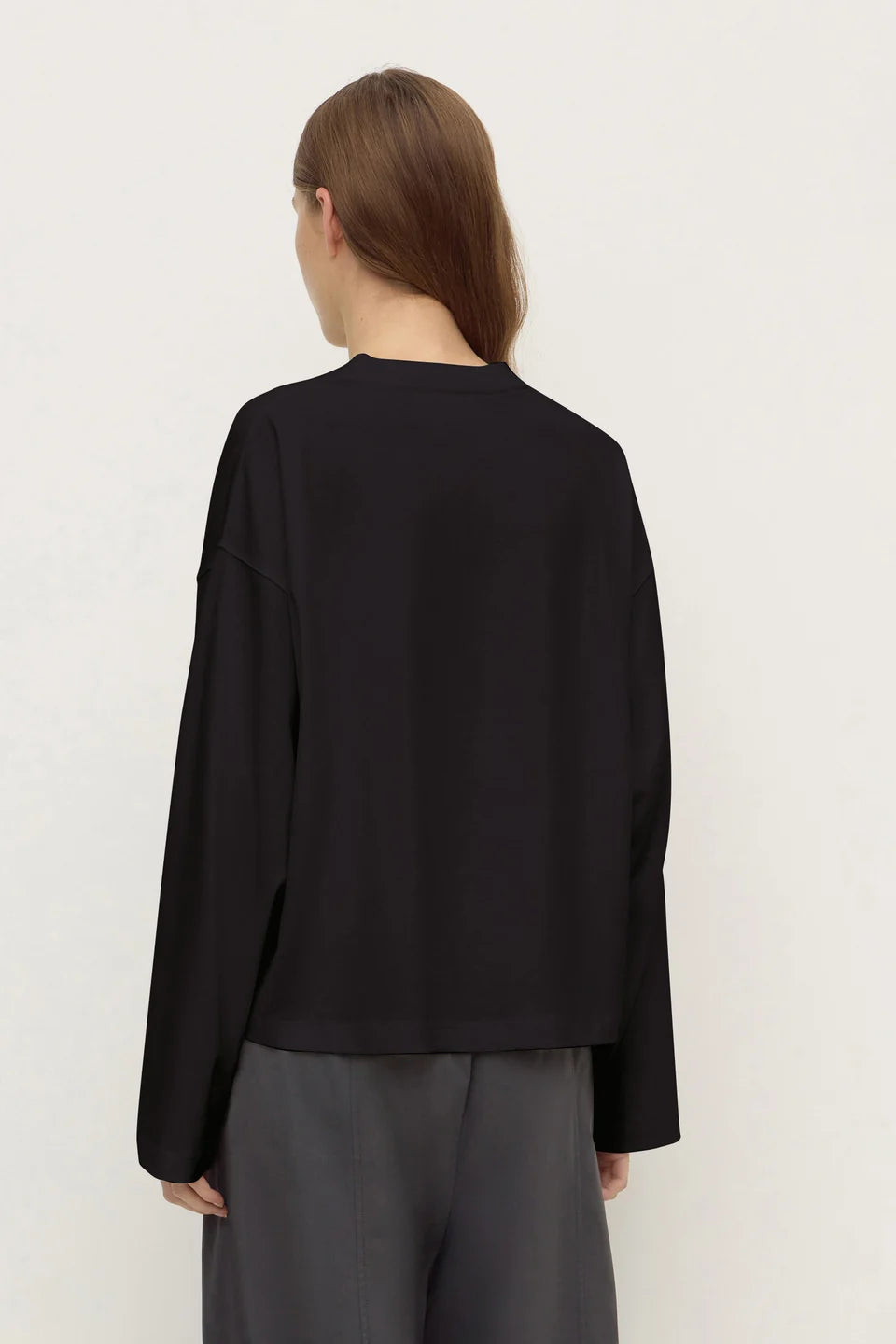 Stella V Neck Long Sleeve Tee | Black
