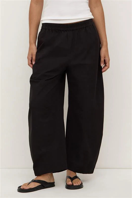 Lola Barrel Pant | Black