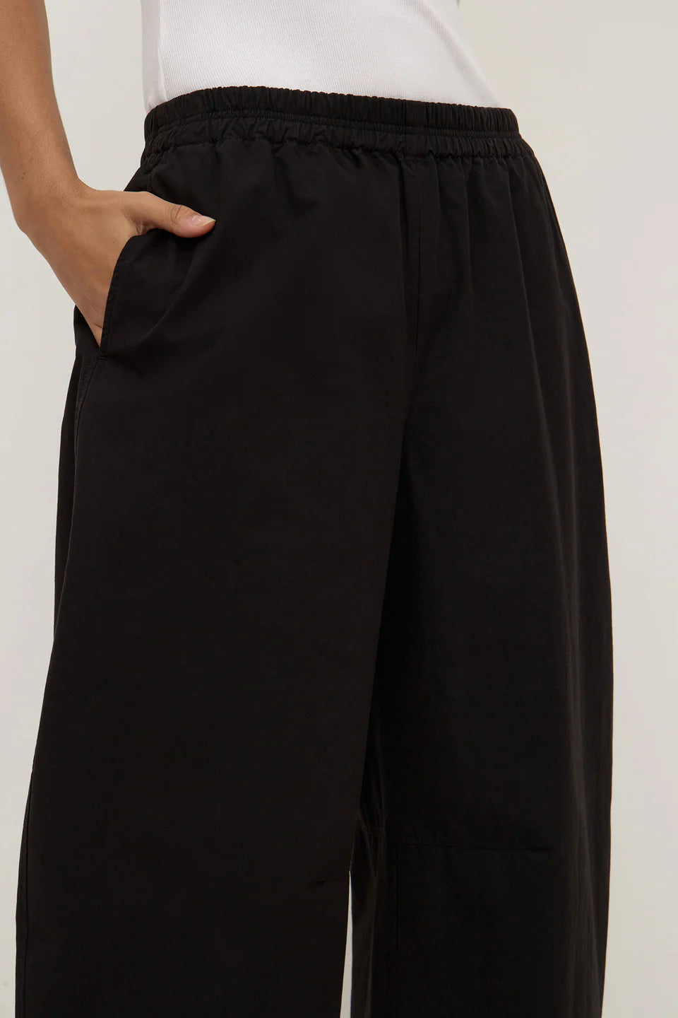 Lola Barrel Pant | Black