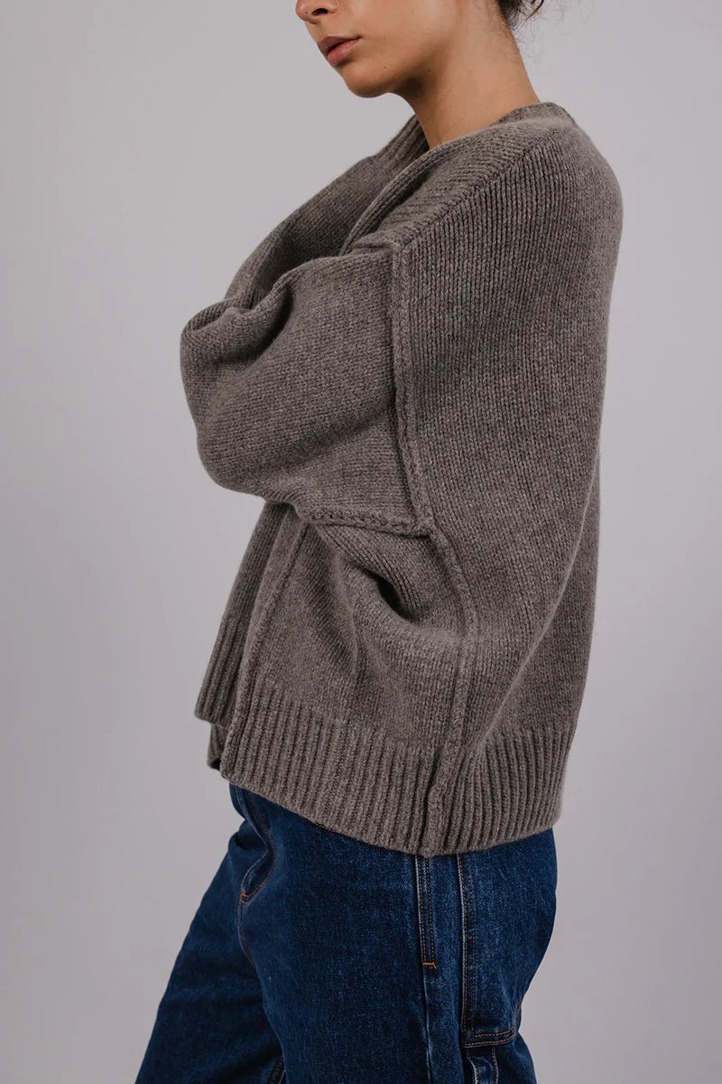 Hannah in Cashmere & Wool | Twiggy