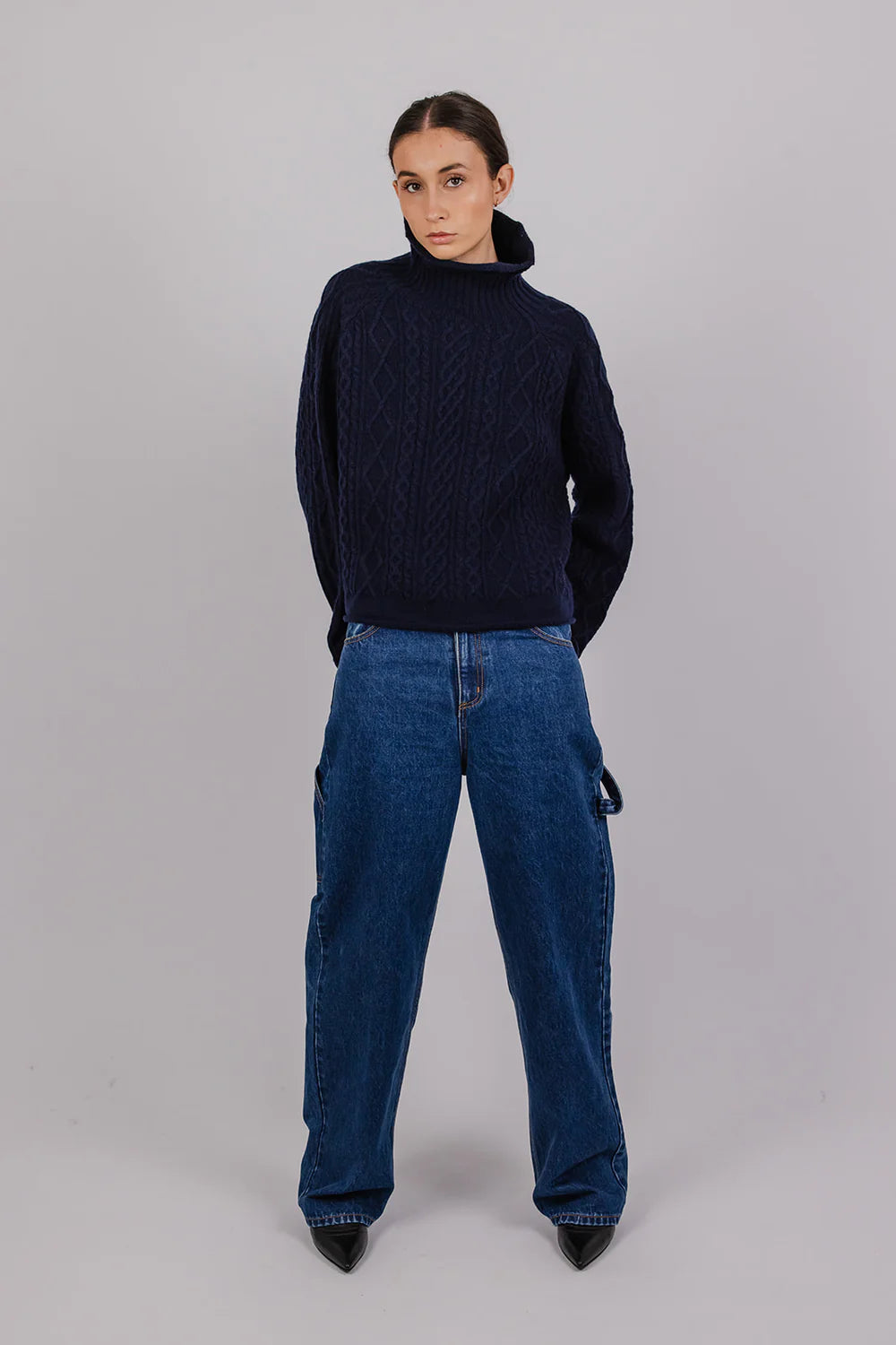 Oliver in Cashmere & Wool Cable Knit | Navy